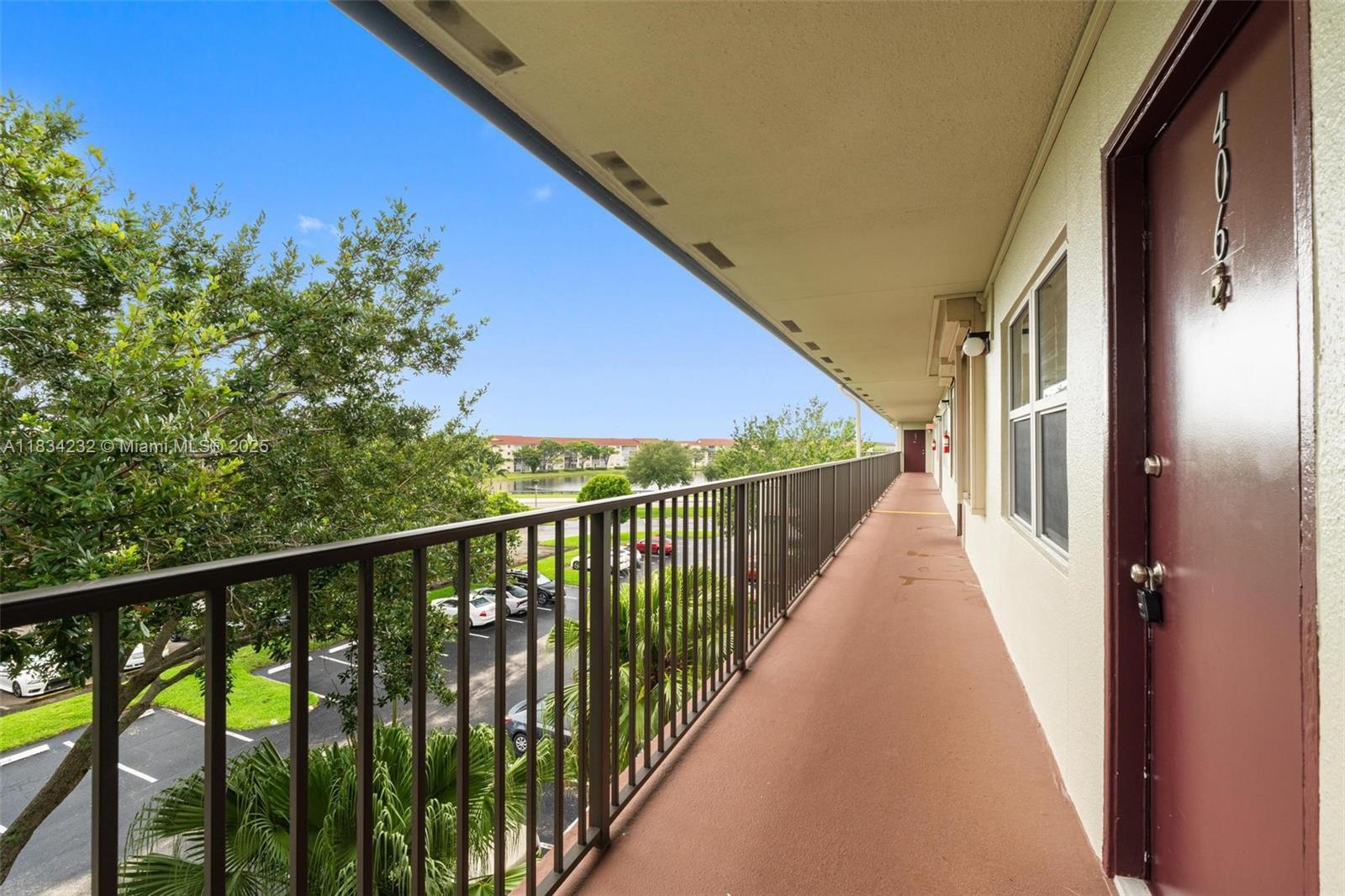 Property Photo:  800 SW 131st Ave 406F  FL 33027 