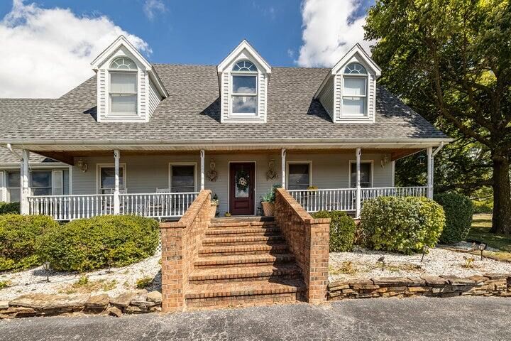Property Photo:  4402 N Quail Run Road  MO 65721 