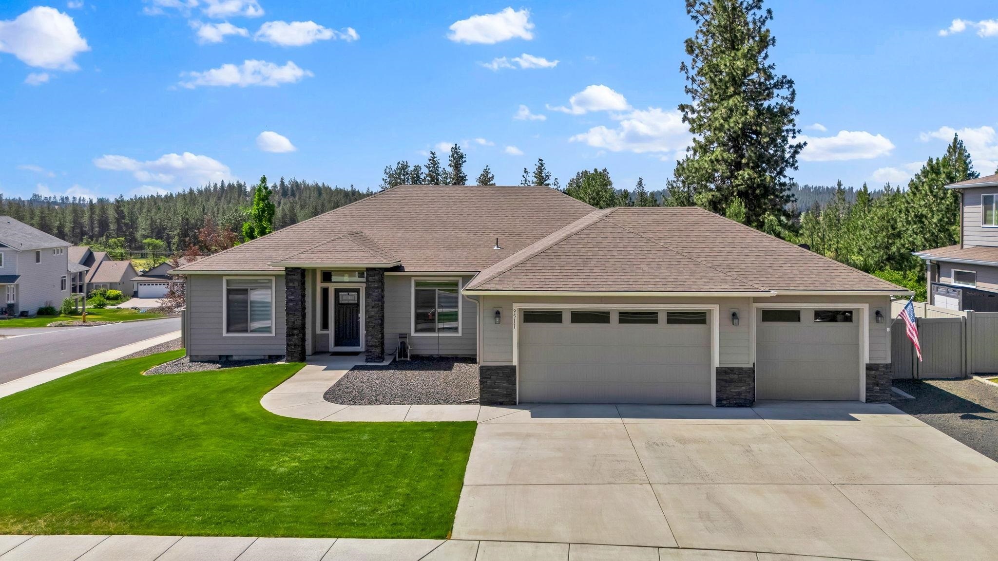 9511 W Floyd Dr  Cheney WA 99004 photo