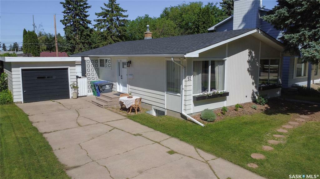 Property Photo: 57 Kirk Crescent SK S7H 3B1