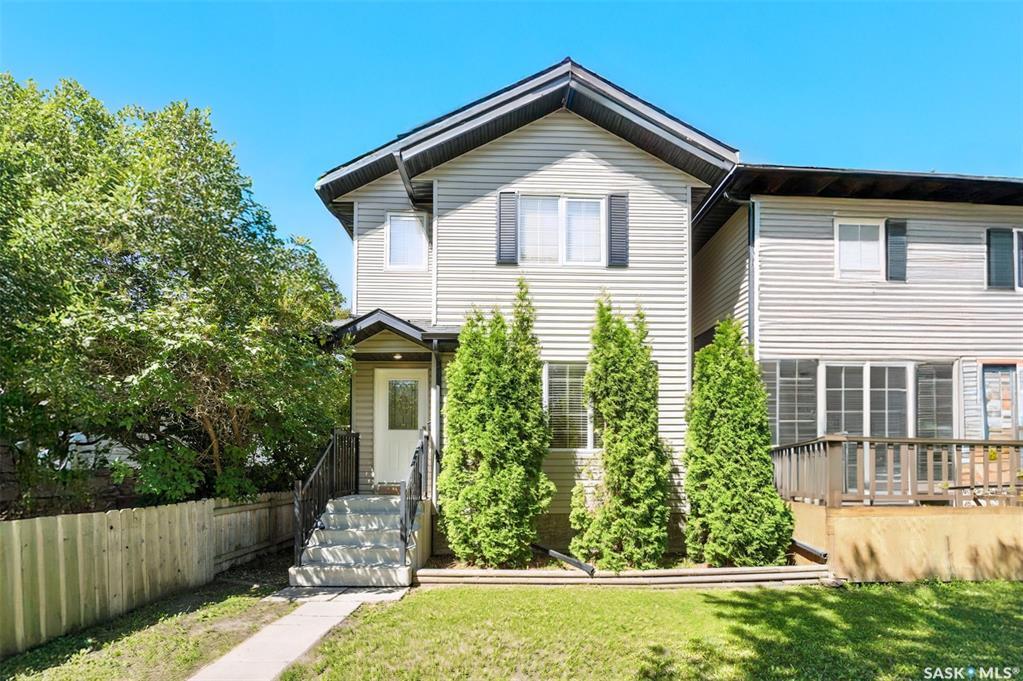 2232 St Andrews Avenue  Saskatoon SK S7M 0M3 photo