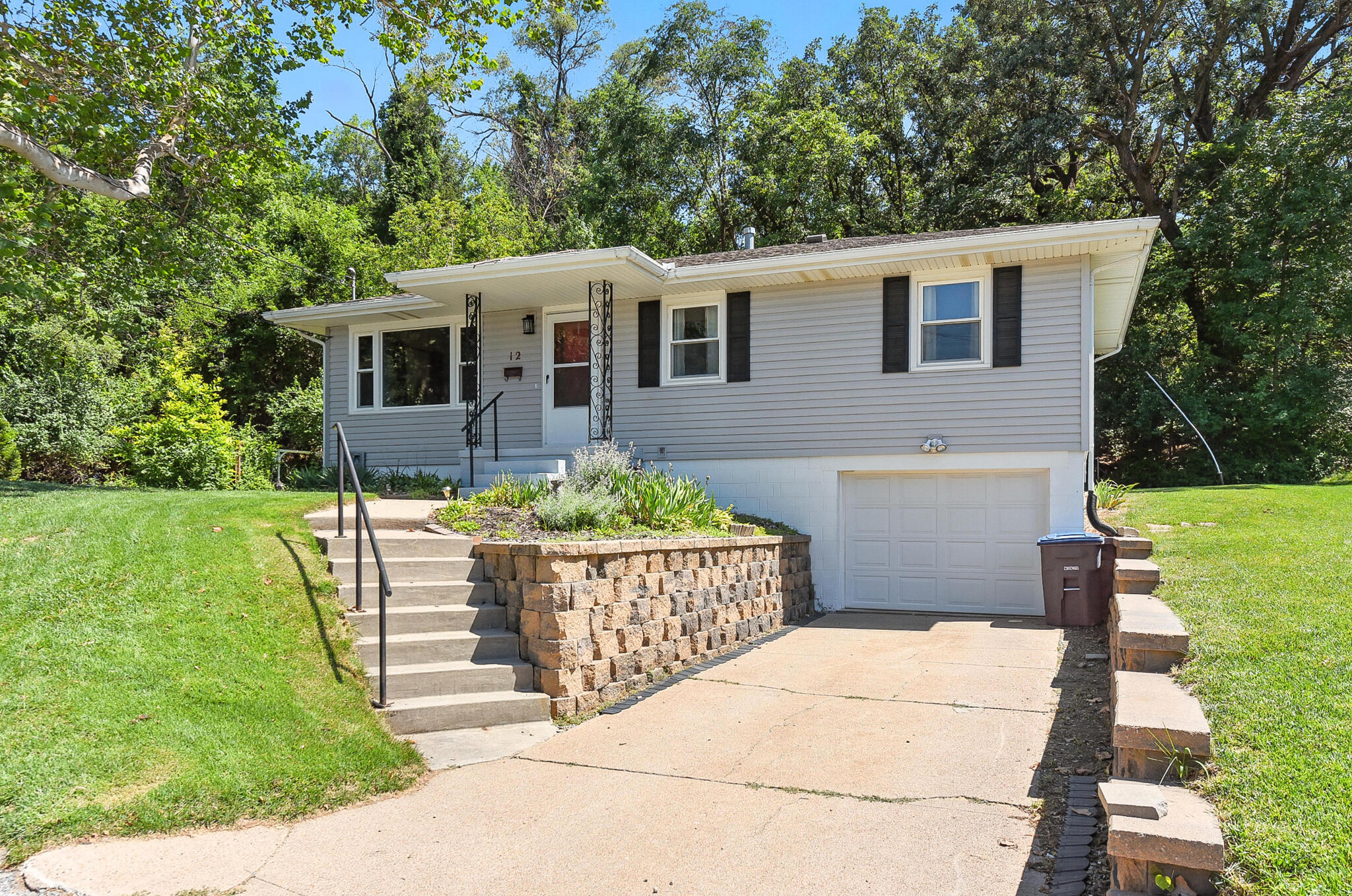 12 Bonneville Lane  Council Bluffs IA 51503 photo