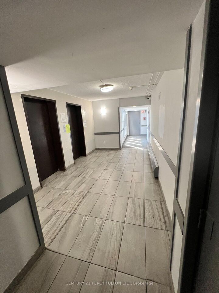 Property Photo:  4645 Jane Street 828  ON M3N 2K9 