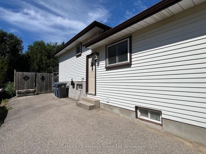 Photo de la propriété: 375 West Acres Drive ON N1H 7B3