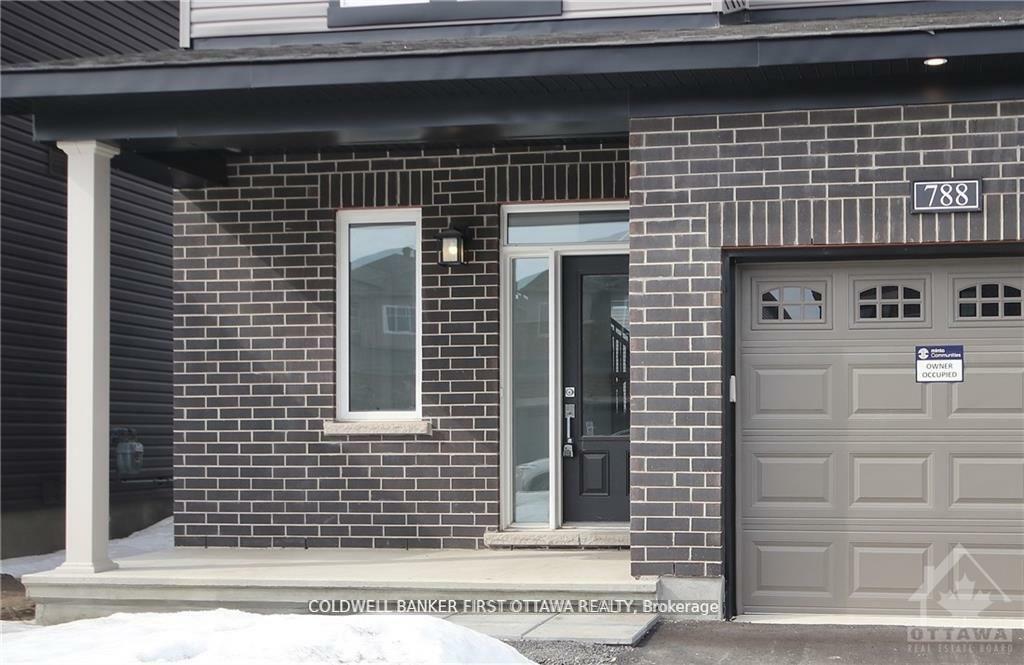 Photo de la propriété: 788 Cappamore Drive ON K2J 6V6