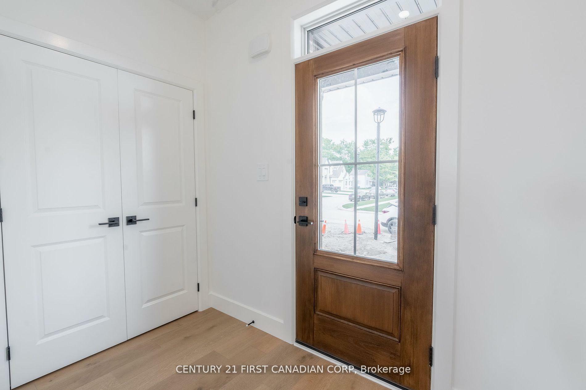 Property Photo: 147-31 Scotts Drive ON N0M 2J0