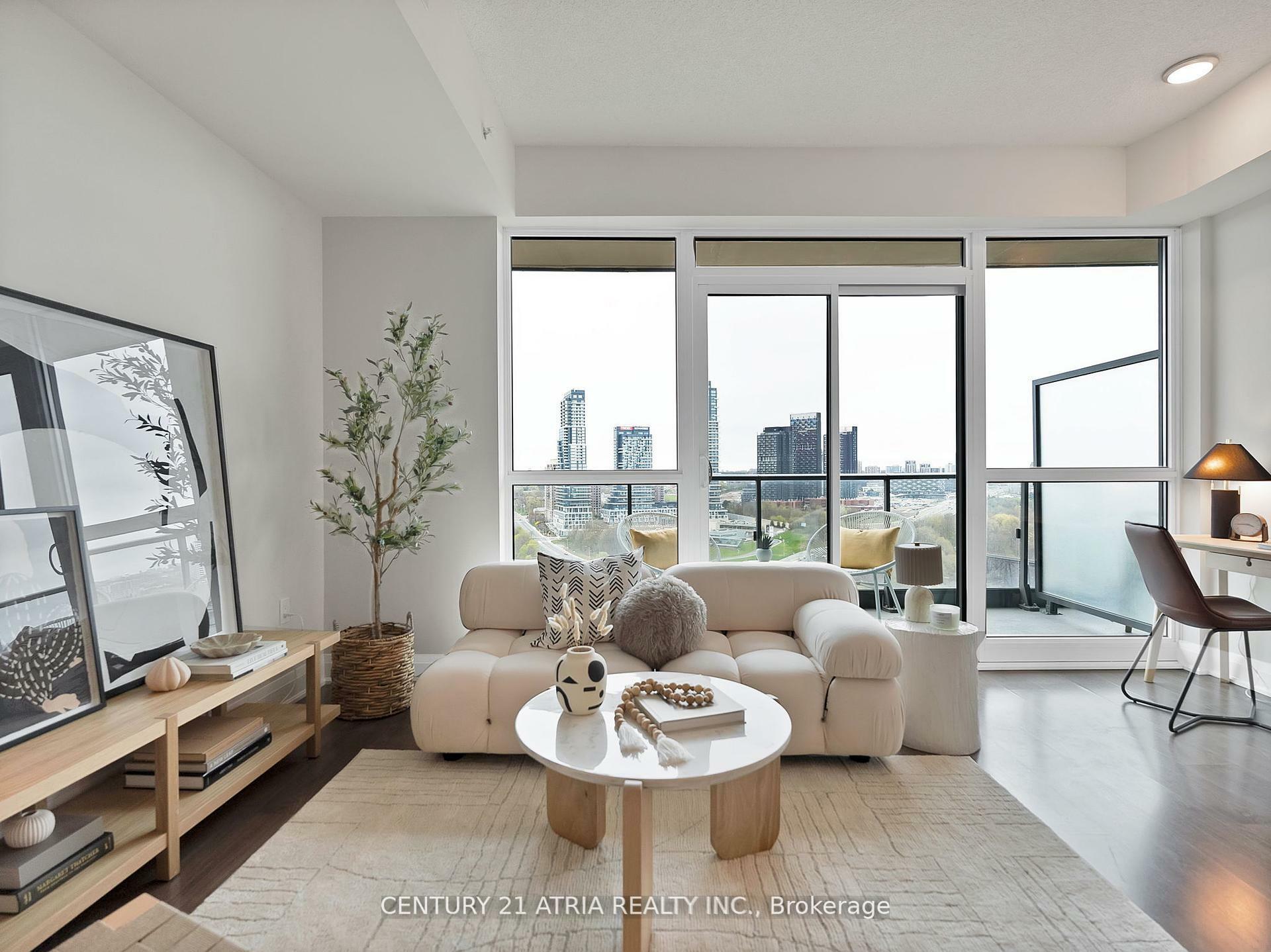 Property Photo: 160 Vanderhoof Avenue Lph18 ON M4G 0B7