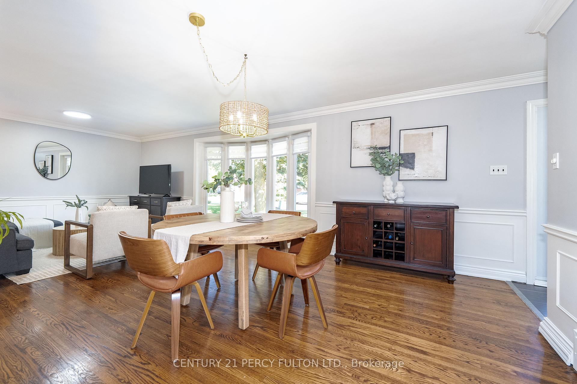 Property Photo: 22 Pitcairn Crescent ON M4A 1P4