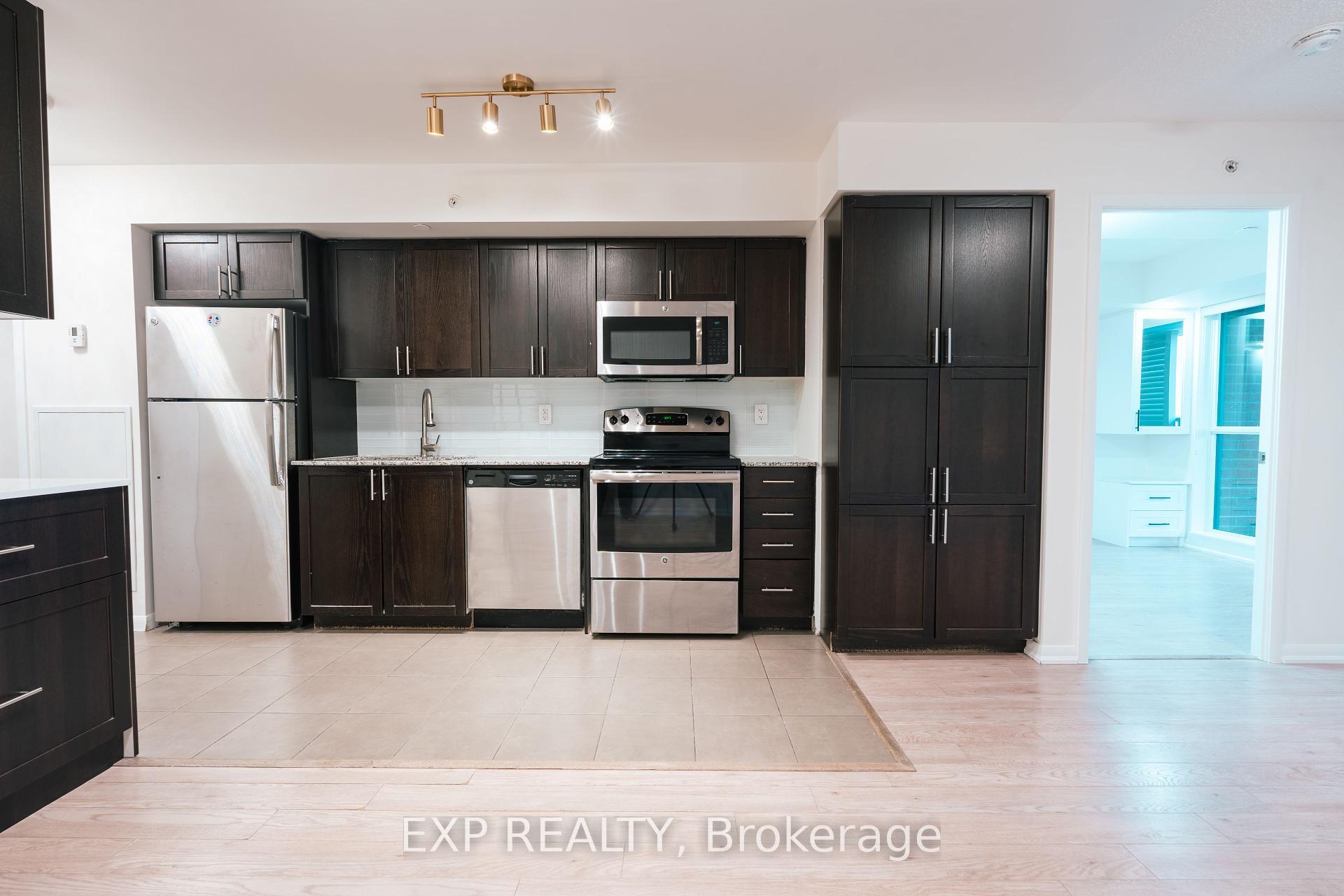 Property Photo:  830 Lawrence Avenue W 540  ON M6A 0B6 