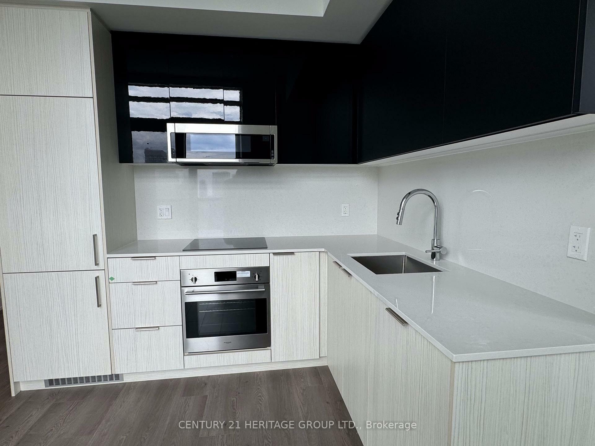 Property Photo: 308 Jarvis Street 3401 ON M5A 2P2