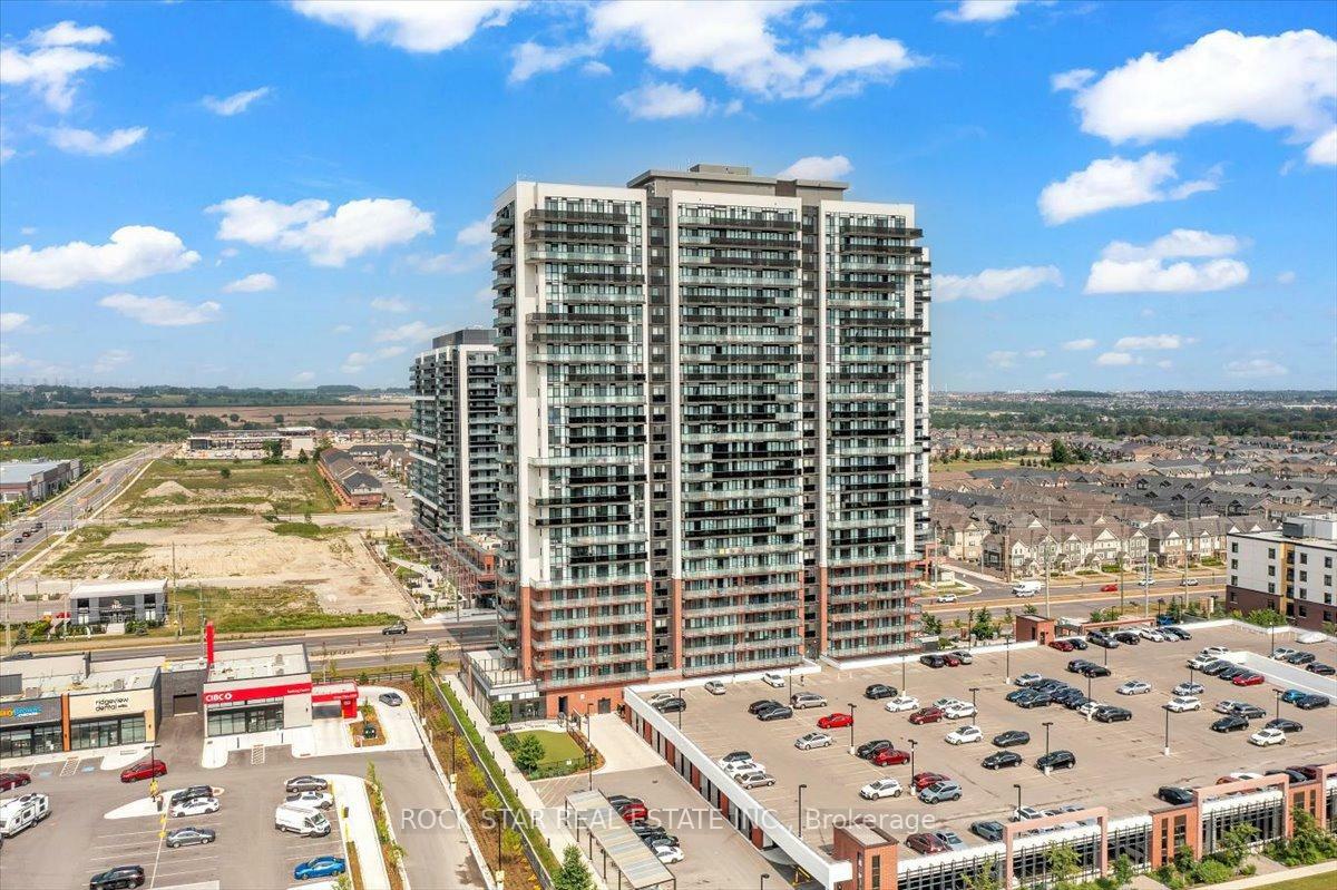 Property Photo: 2550 Simcoe Street N 204 ON L1L 0R5
