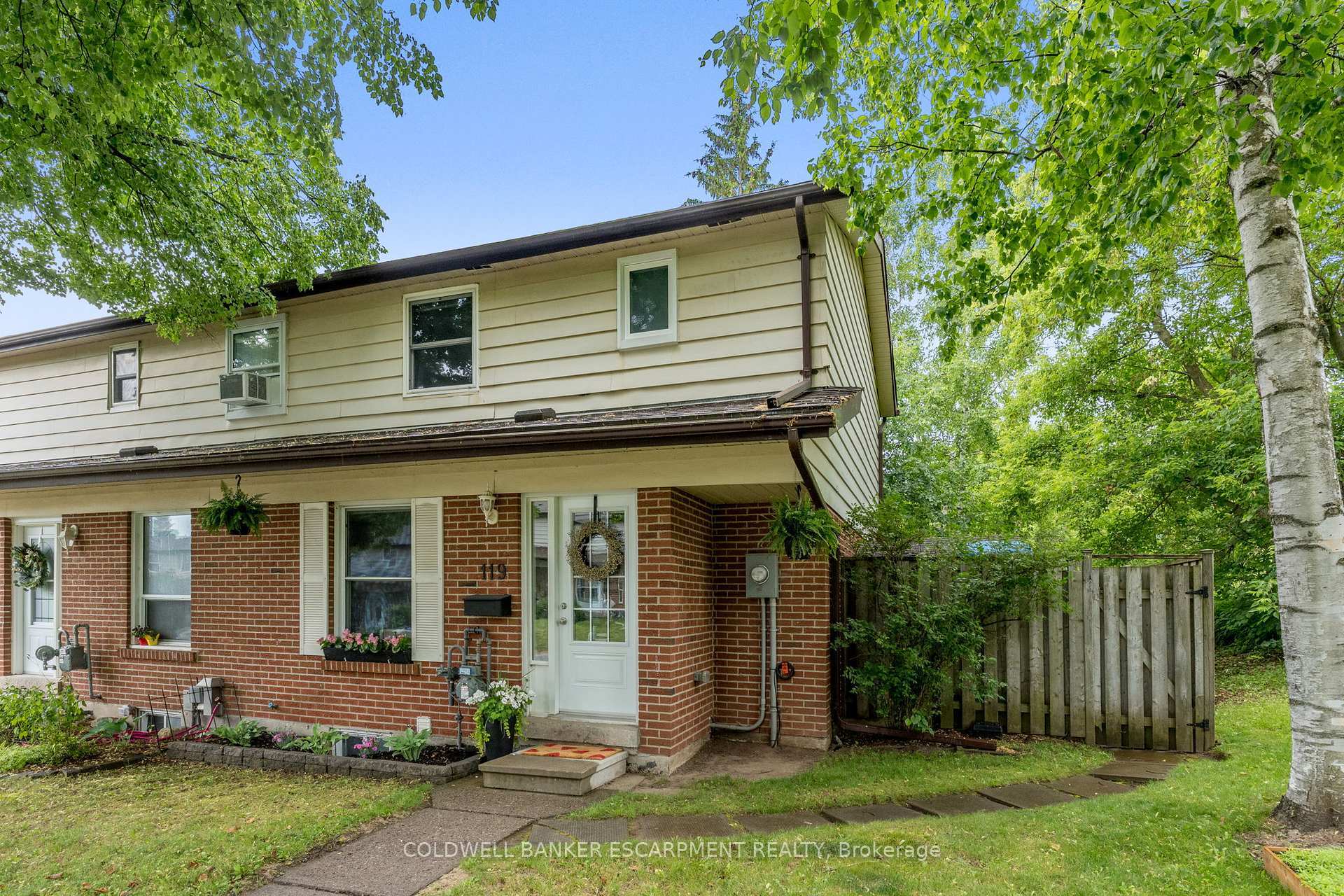 119 Kingham Road  Halton Hills ON L7J 1S3 photo