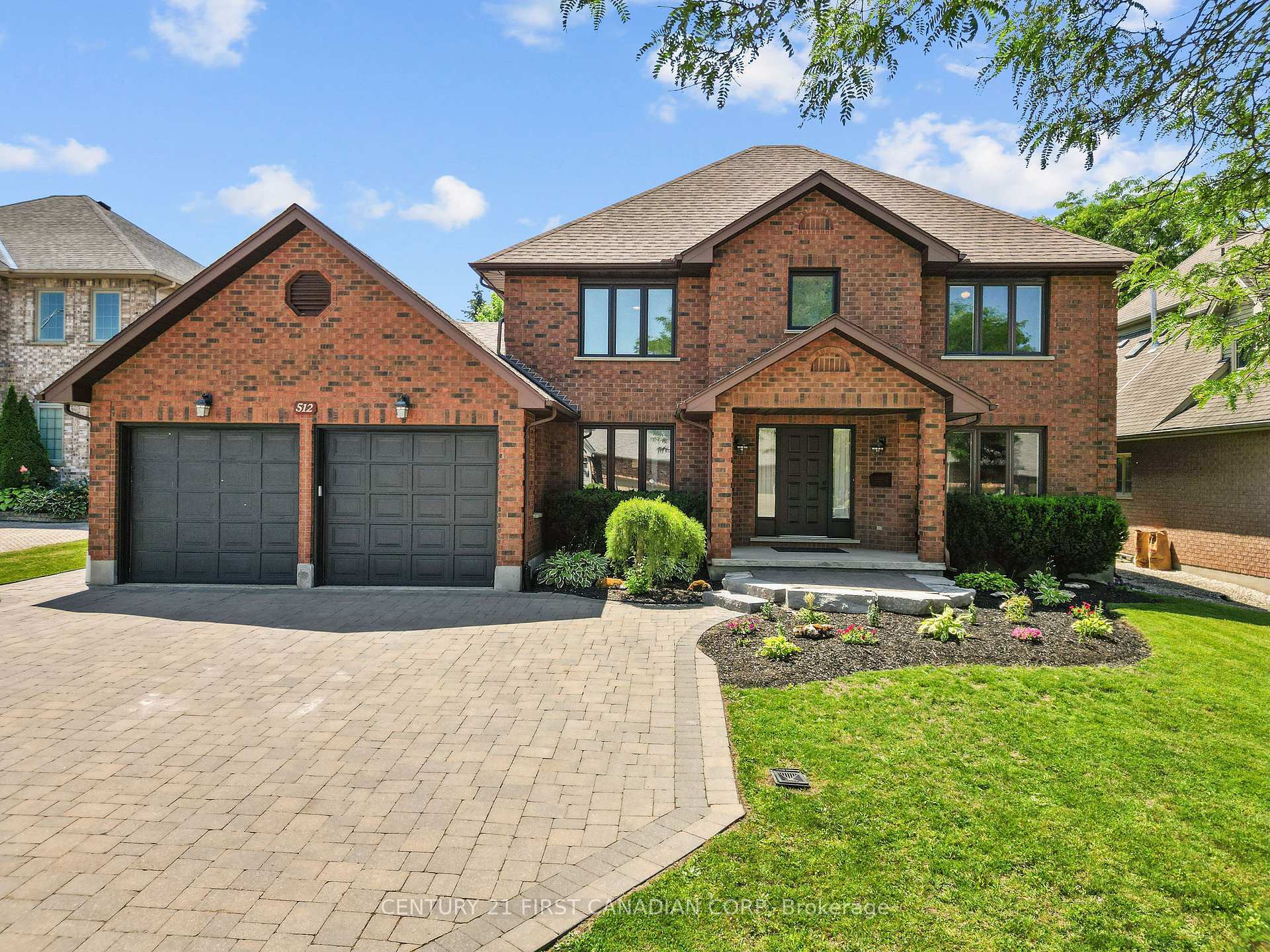 Property Photo:  512 Rosecliffe Terrace  ON N6K 4H5 