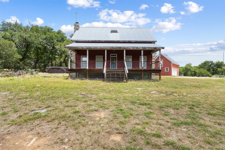 Property Photo:  700 Camino De Rancho  TX 78676 