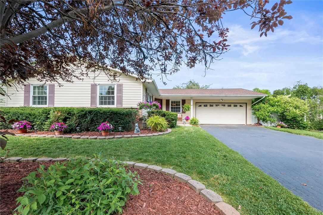 Property Photo:  95 Jefreelind Drive  NY 14616 