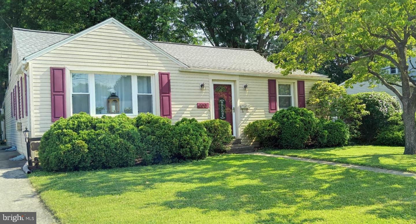603 W Keller Street  Mechanicsburg PA 17055 photo