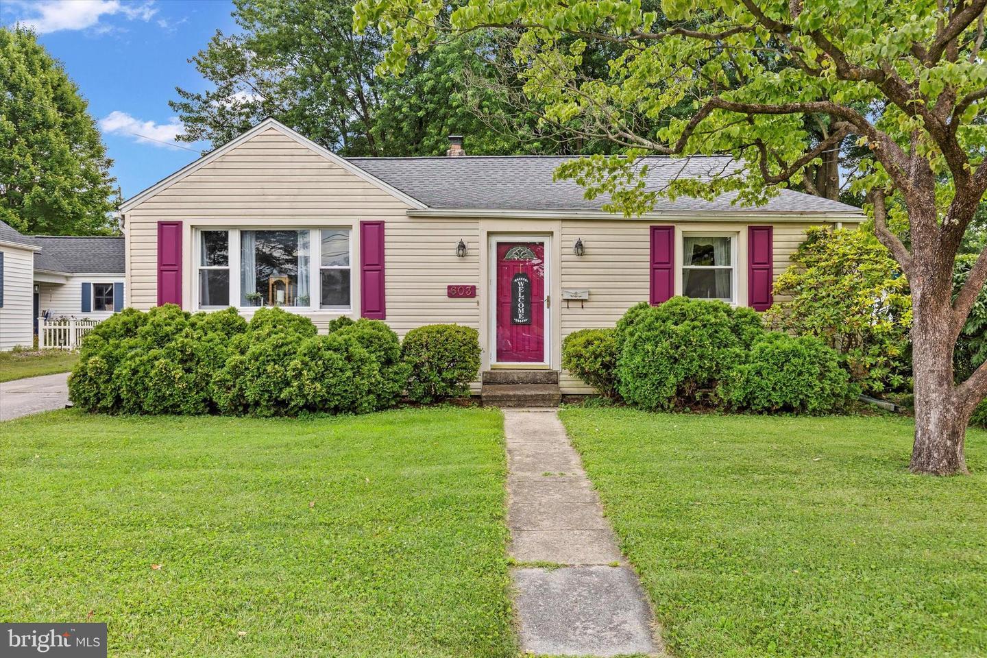 Property Photo: 603 W Keller Street PA 17055
