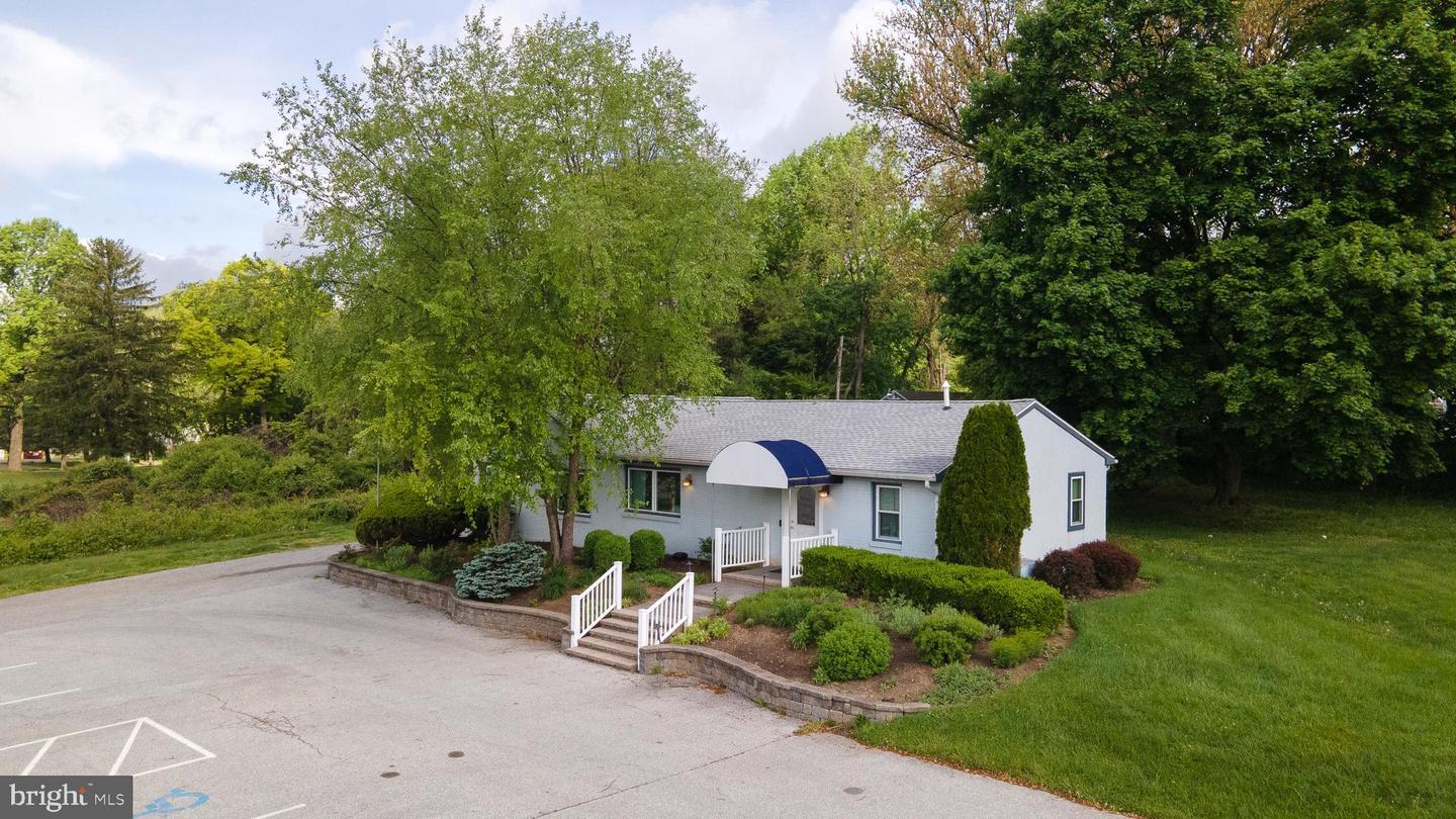 Property Photo:  519 Baltimore Pike  PA 19317 