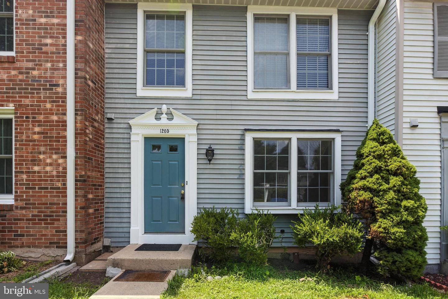 Property Photo: 1205 Twig Terrace MD 20905