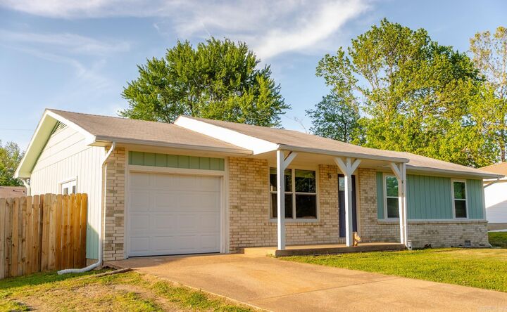 Property Photo: 142 W Factory Street AR 72653