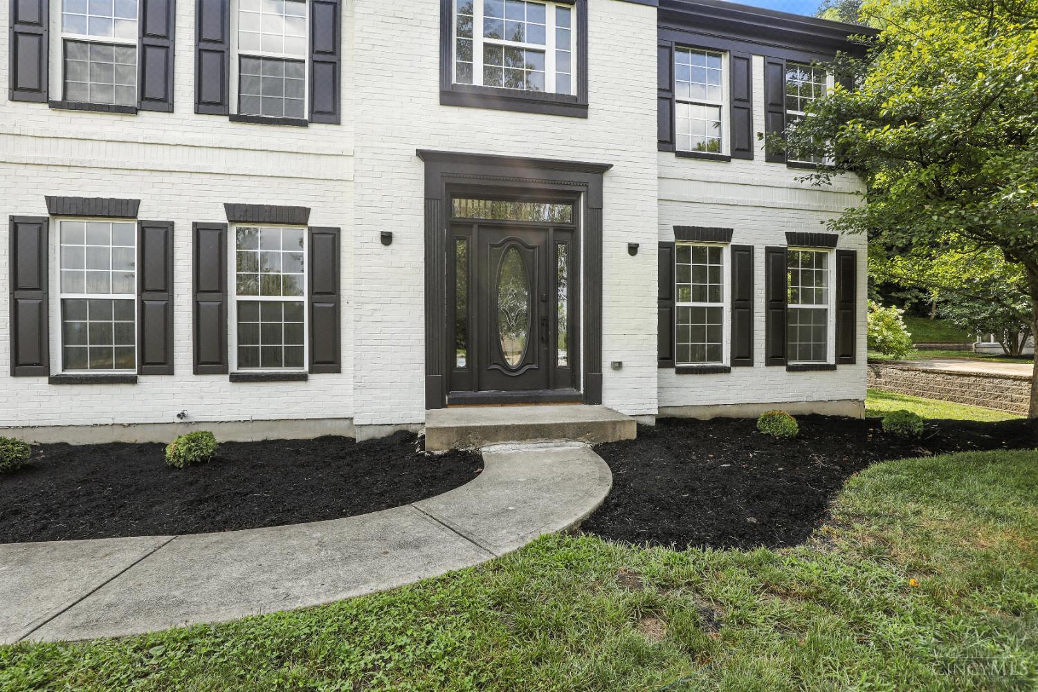 Property Photo: 2942 Turpin Lake Place OH 45244