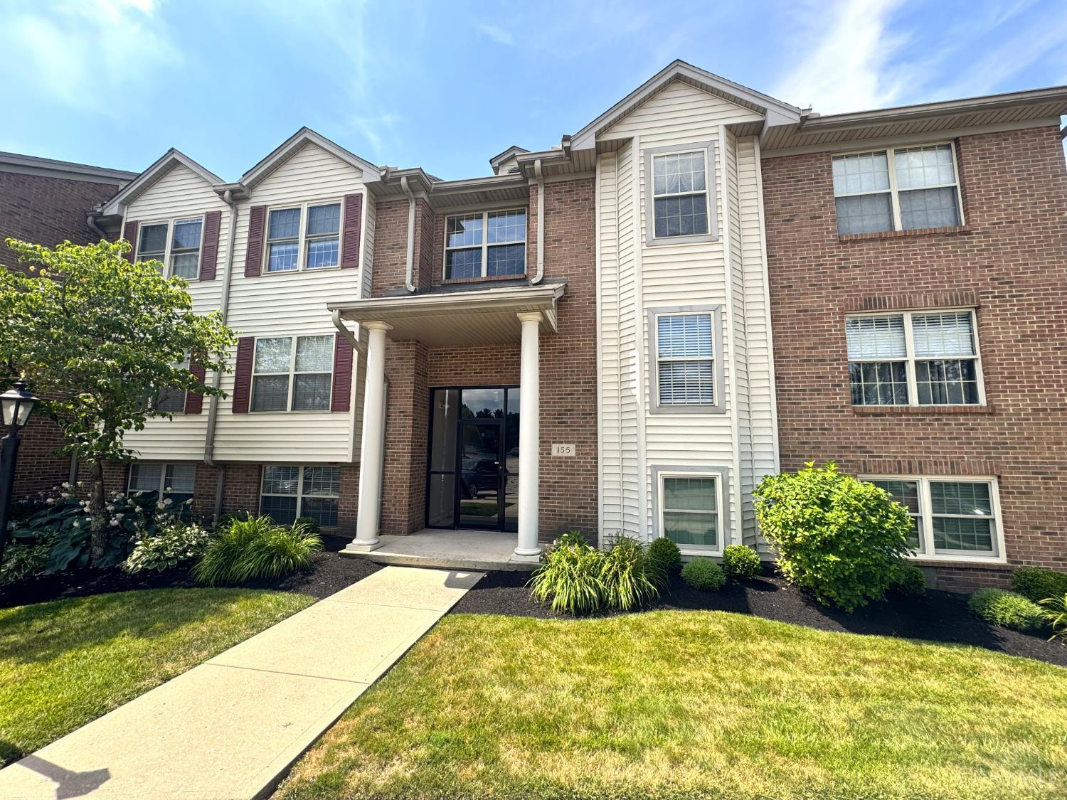 Property Photo: 155 Palisades Pointe OH 45238