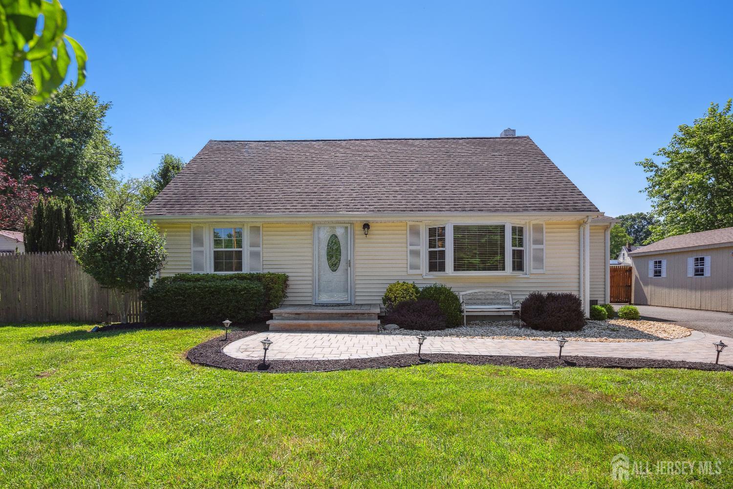 576 Englishtown Road  Monroe NJ 08831 photo