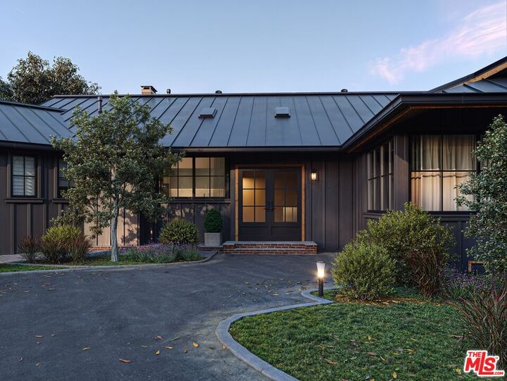 Property Photo:  9595 Lime Orchard Rd  CA 90210 