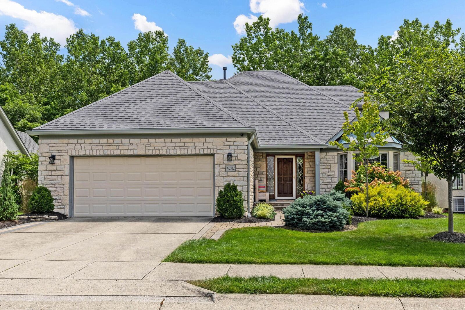 Property Photo:  5232 Lola Way  OH 43235 