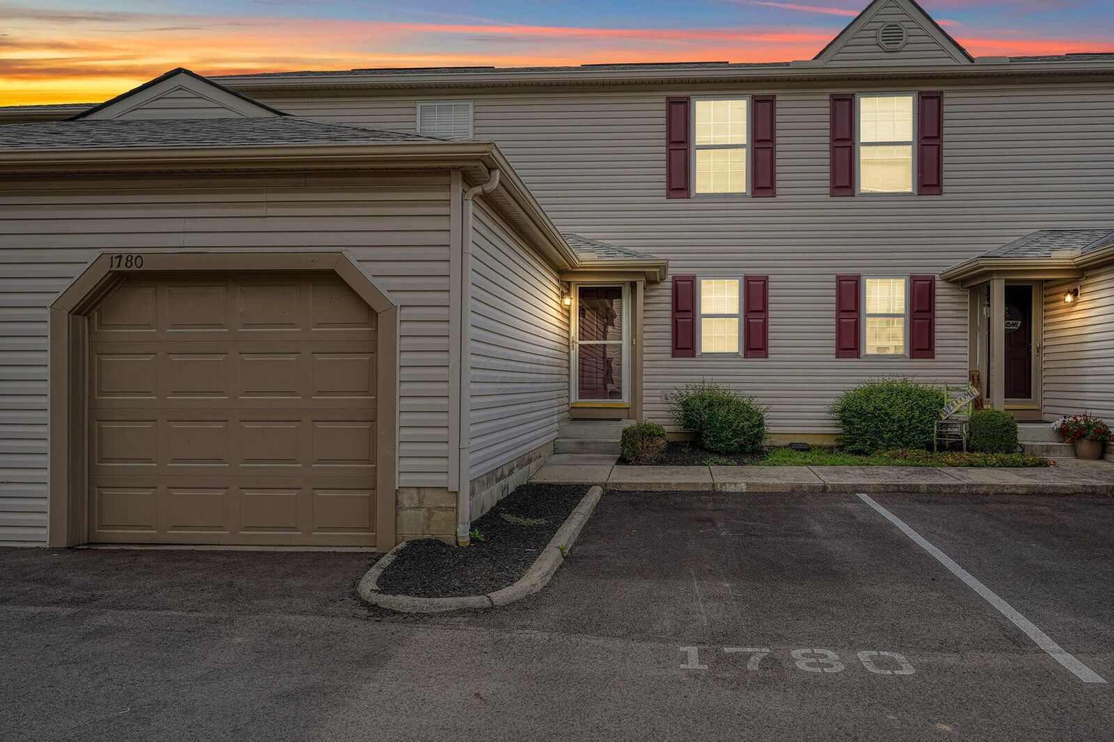 Property Photo:  1780 Ridgebury Drive  OH 43026 