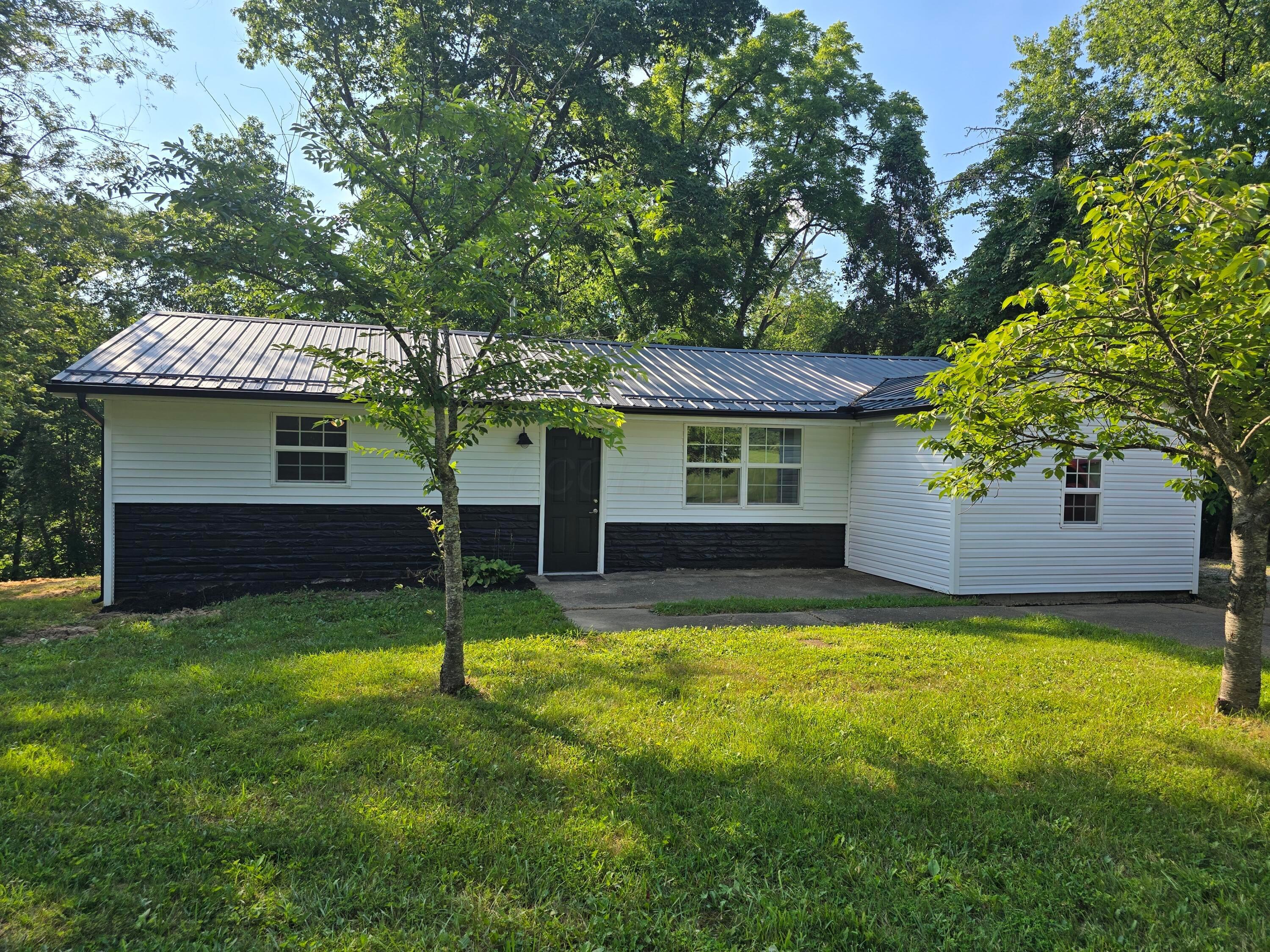 Property Photo: 2887 Olde Falls Road OH 43701