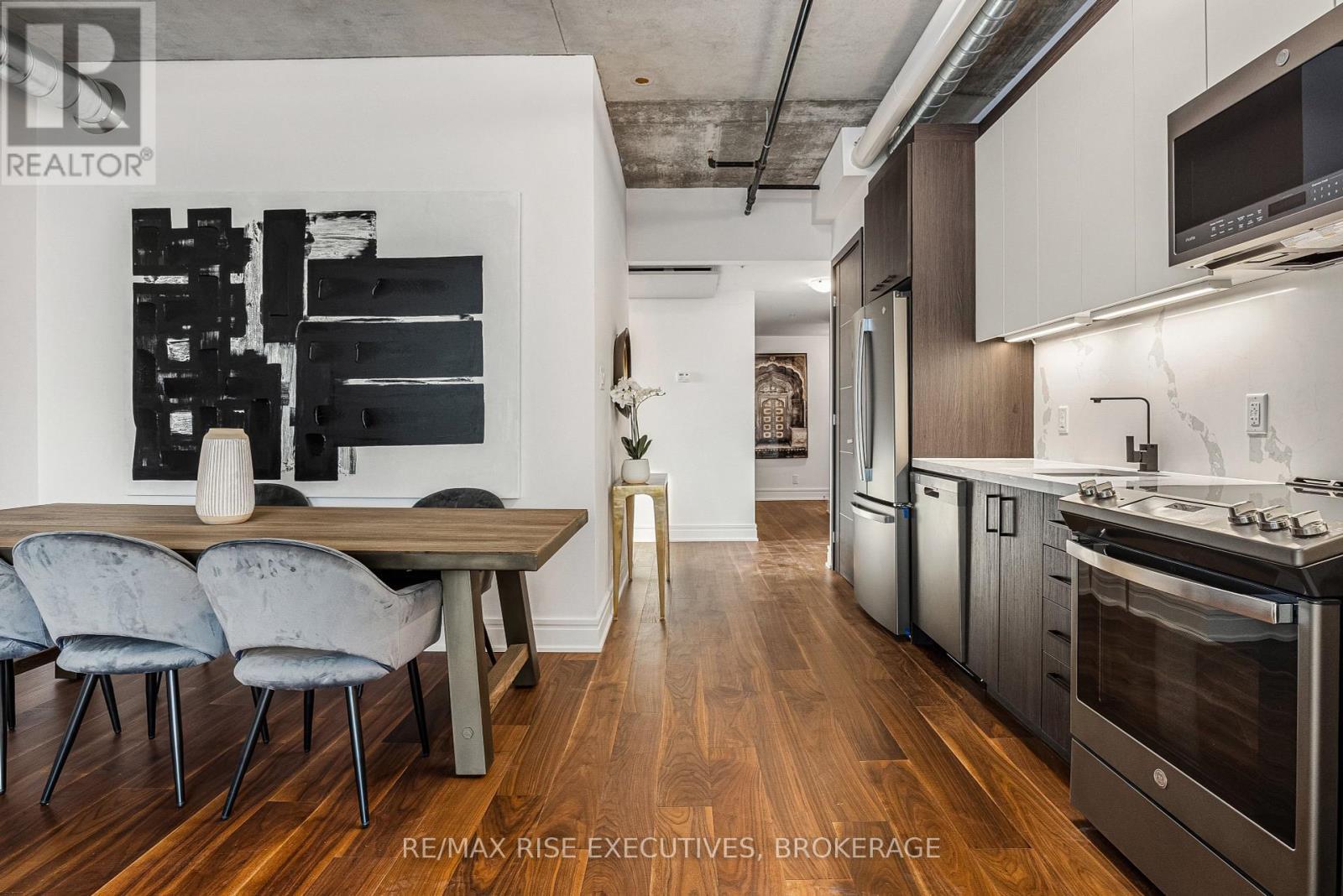 Property Photo:  150 Marketplace Avenue 1220  ON K2J 6V2 