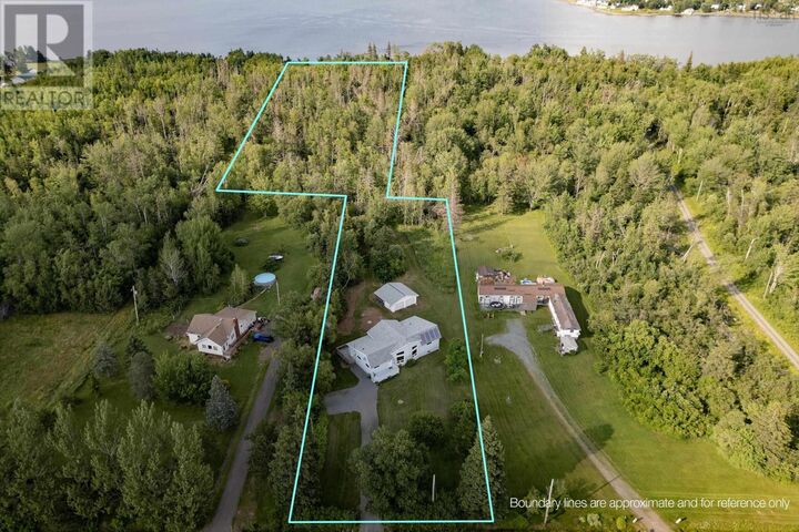Property Photo: 9525 Highway 6 NS B0K 1L0