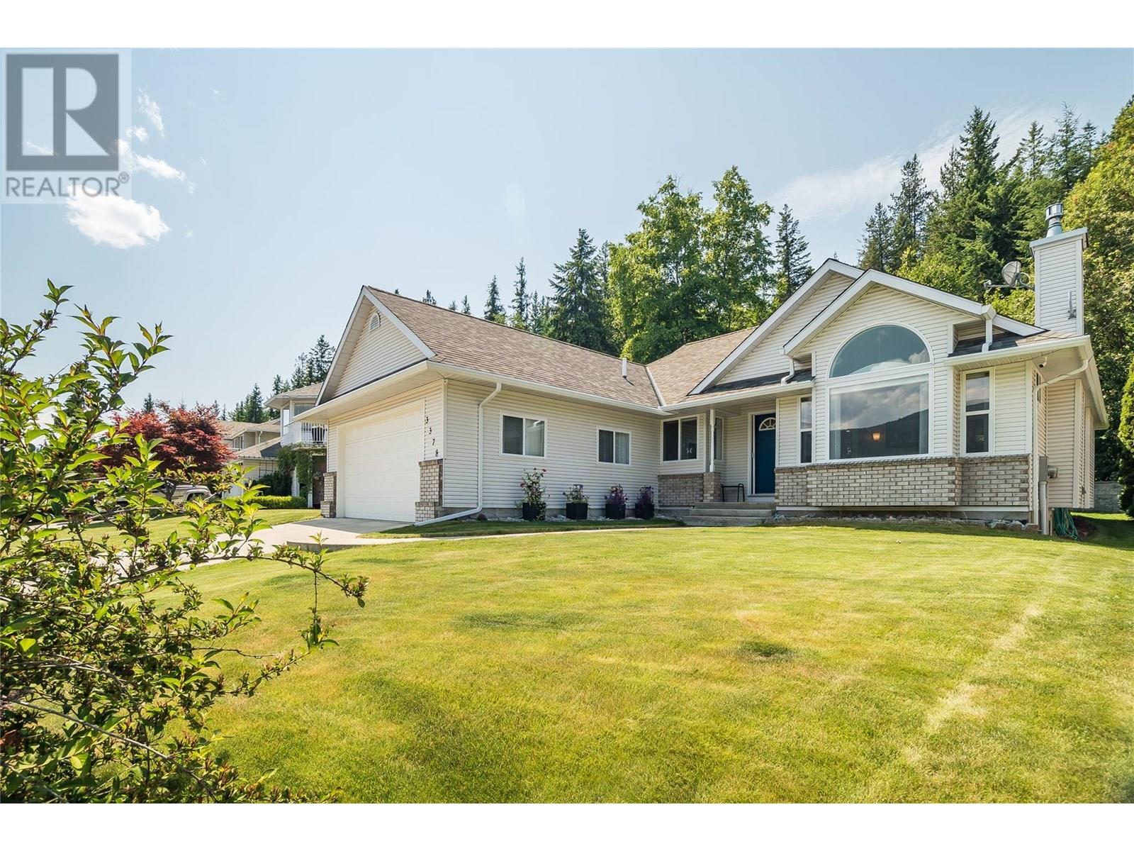 3378 14th Avenue  Castlegar BC V1N 4G1 photo