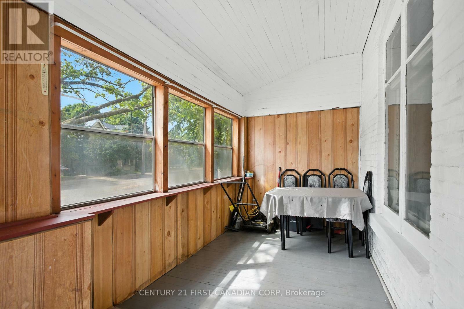 Property Photo: 111 Wharncliffe Road ON N6H 2A8