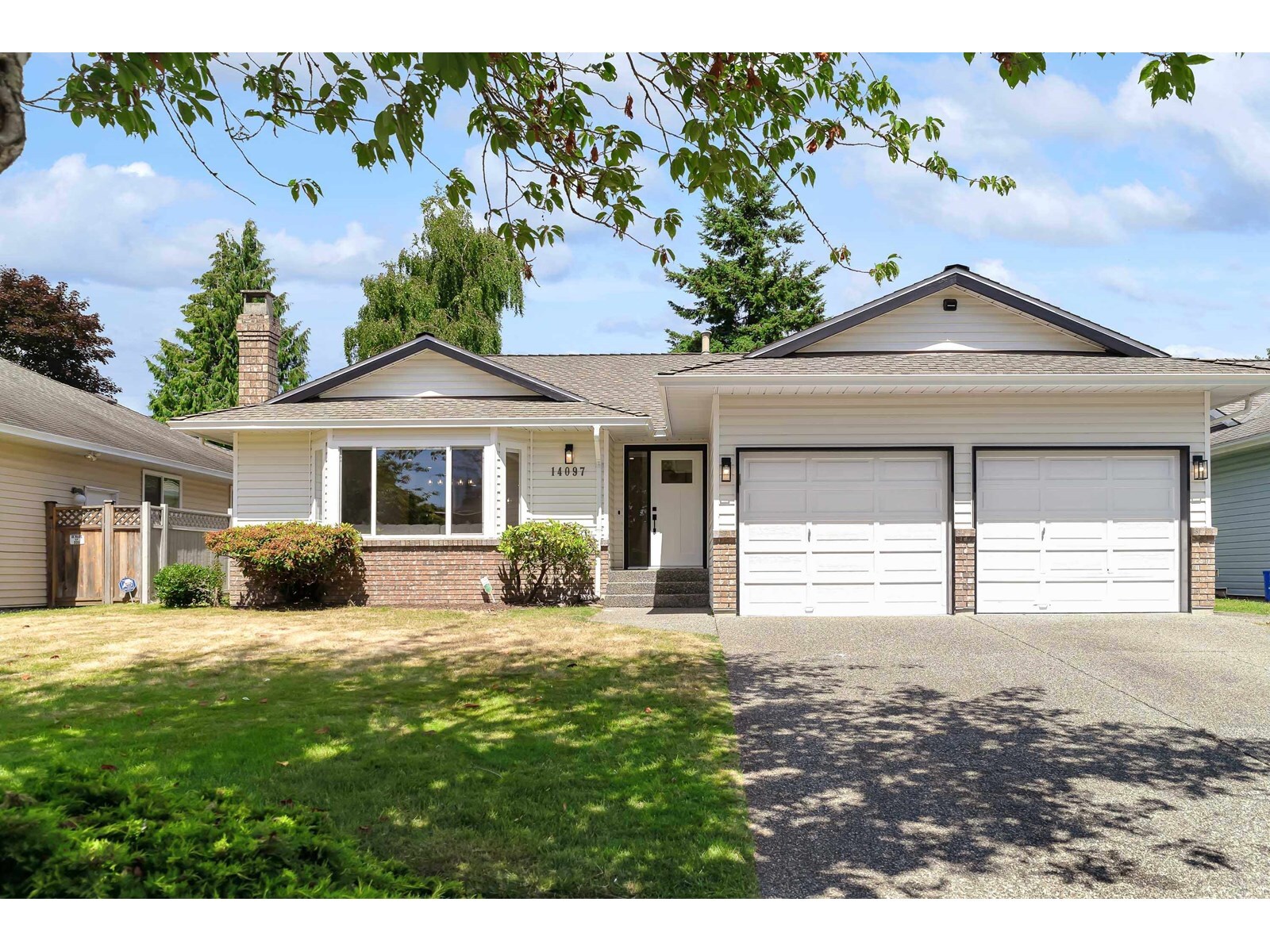 Property Photo: 14097 16A BC V4A 8K2