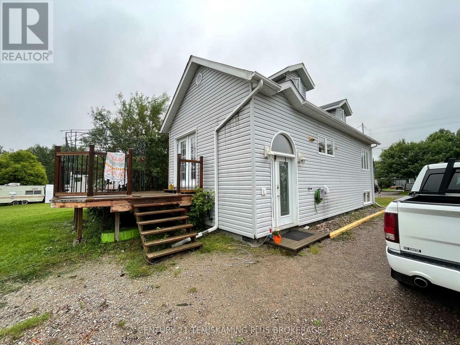 Property Photo: 5 Fifth Street East ON P0J 1G0