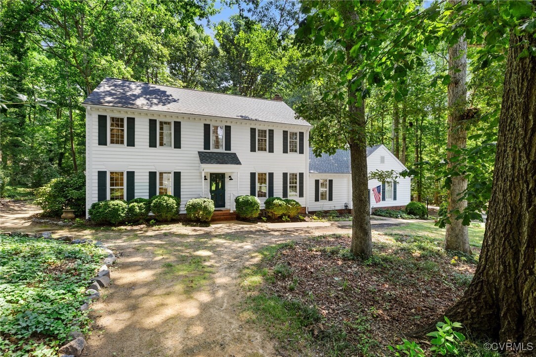 Property Photo: 221 Farnham Drive VA 23236