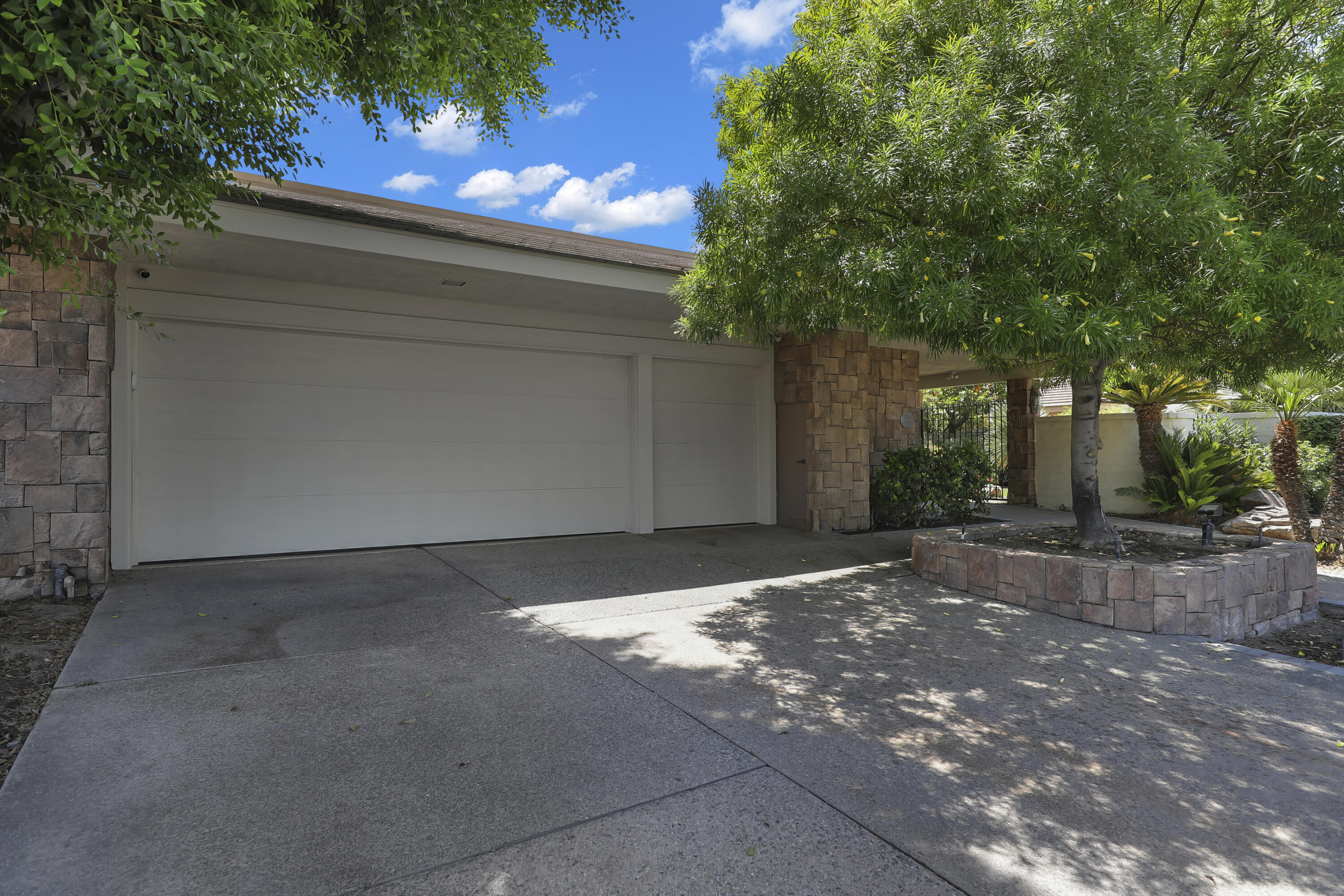 Property Photo:  65 Mayfair Drive  CA 92270 