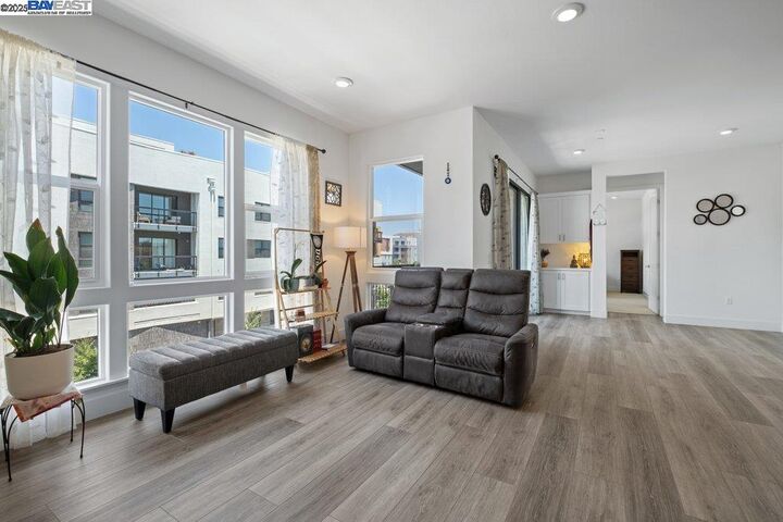 Property Photo:  3418 Inspiration Way 303  CA 94538 