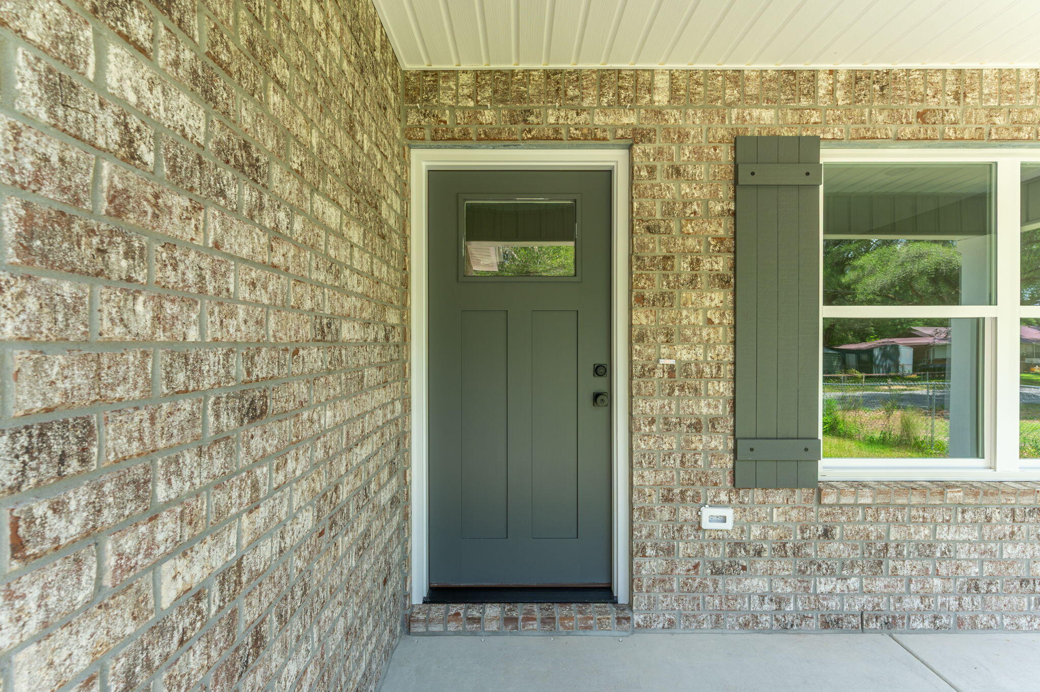 Property Photo: 5153 Lake Drive FL 32539