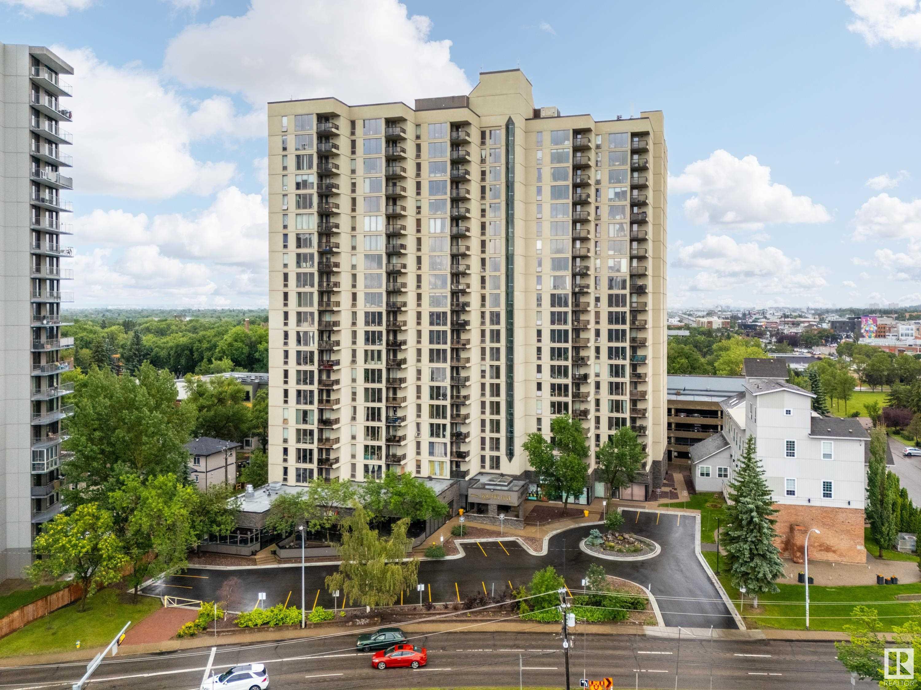 Photo de la propriété: 10149 Saskatchewan Drive NW 1405 AB T6E 6B6