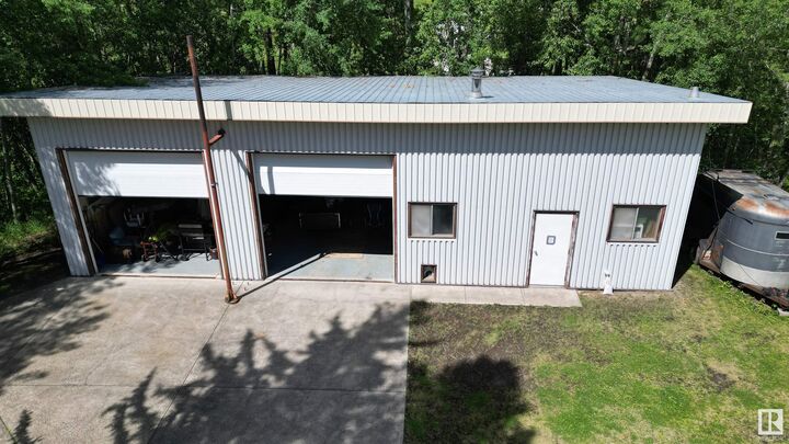 Property Photo: 51115 Rge Road 224 AB T8C 1H1