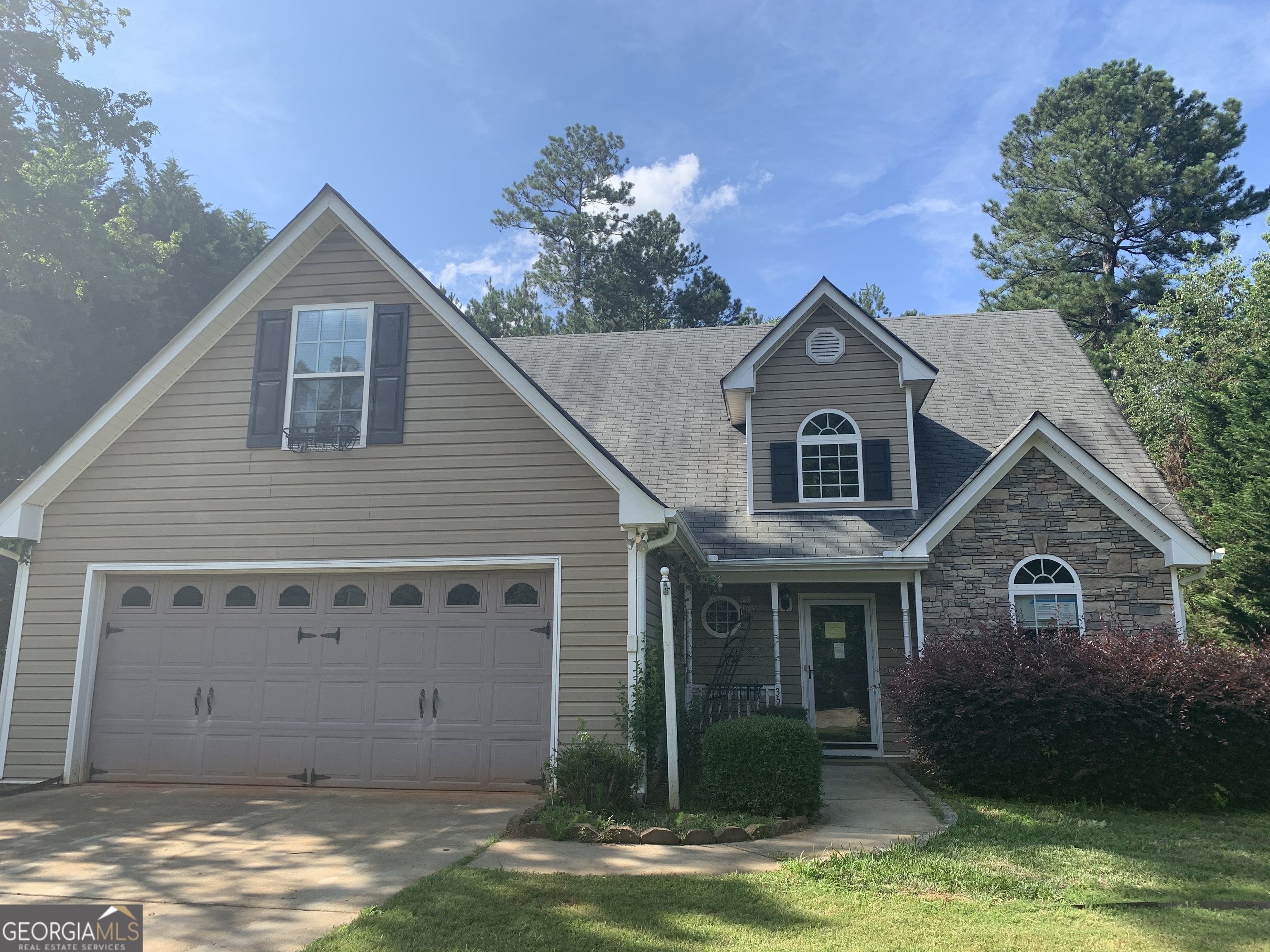 Property Photo: 35 Shadowbrook Court GA 30016