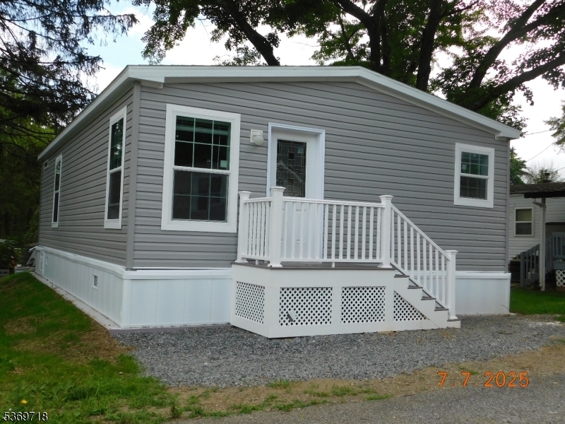 Property Photo: 82 Back Street NJ 07863