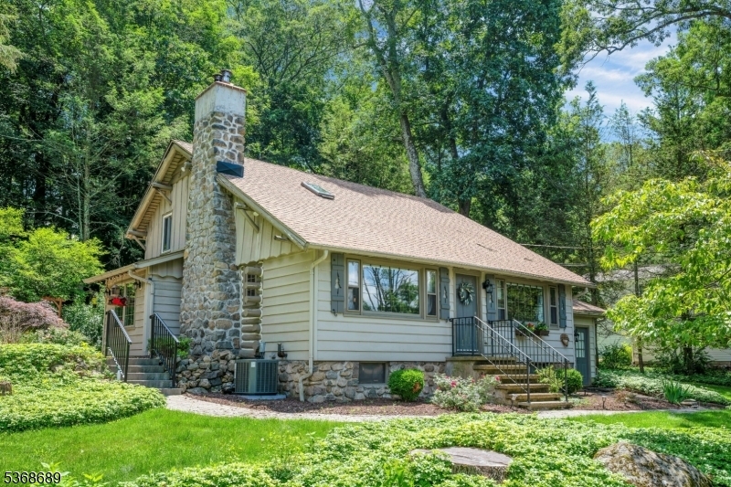 Property Photo: 381 Springbrook Trl NJ 07871