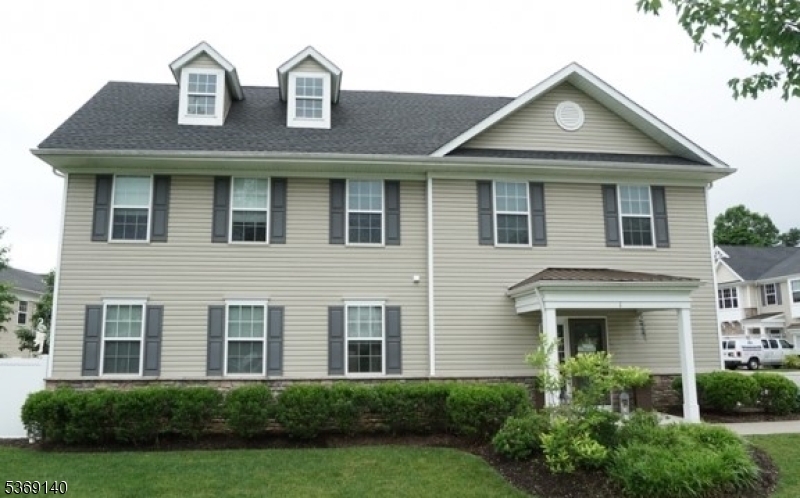 1 Burdett Ln  Verona Twp. NJ 07044 photo