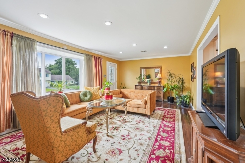 Property Photo: 20 Leonard Ter NJ 07470