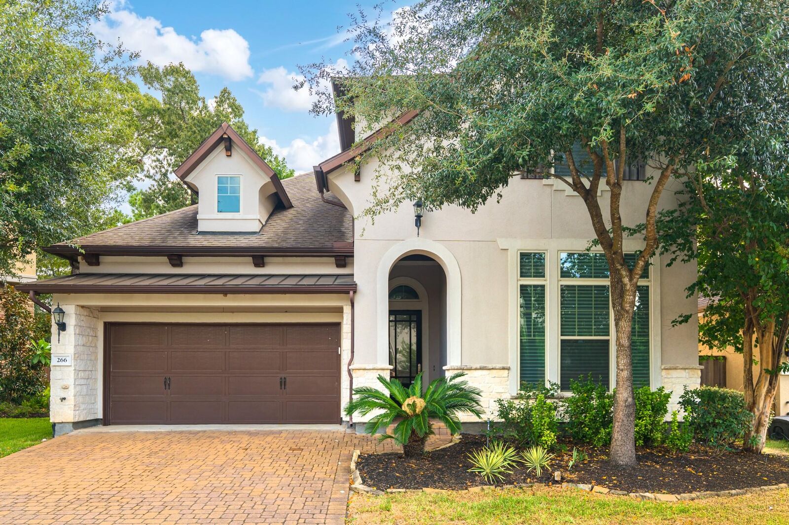 Property Photo:  266 Sonoma Court  TX 77384 