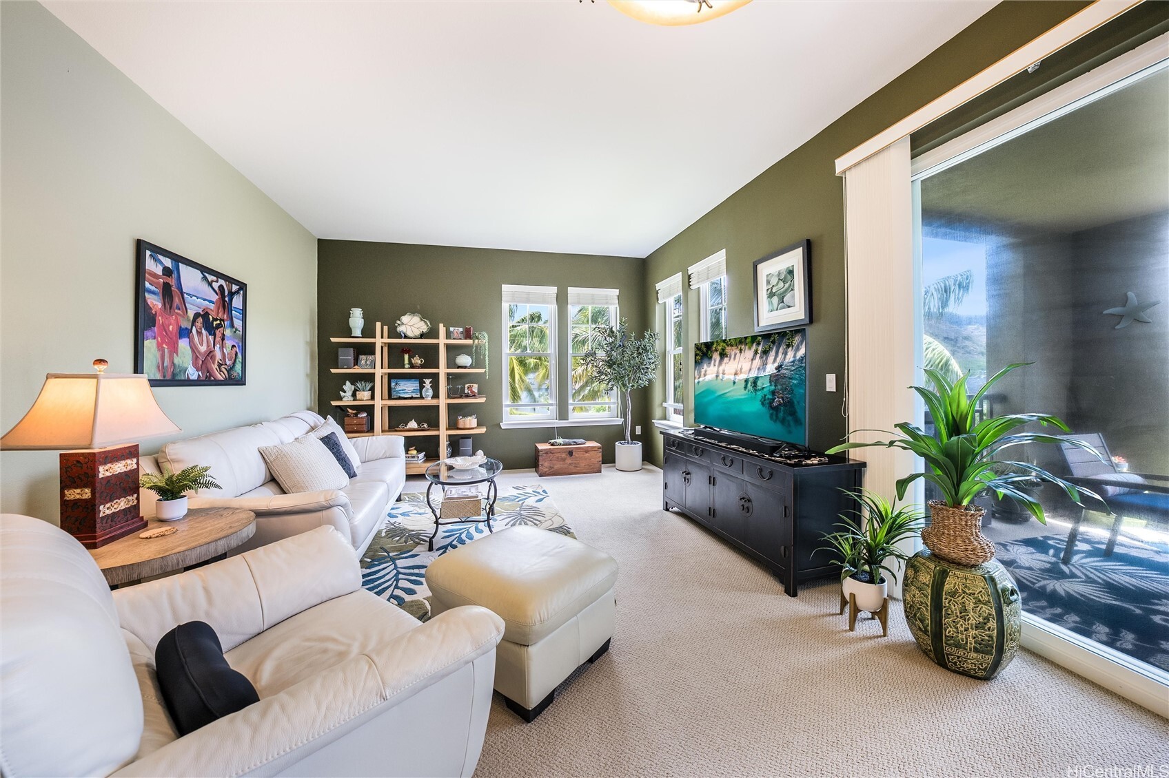 Property Photo:  520 Lunalilo Home Road 8224  HI 96825 